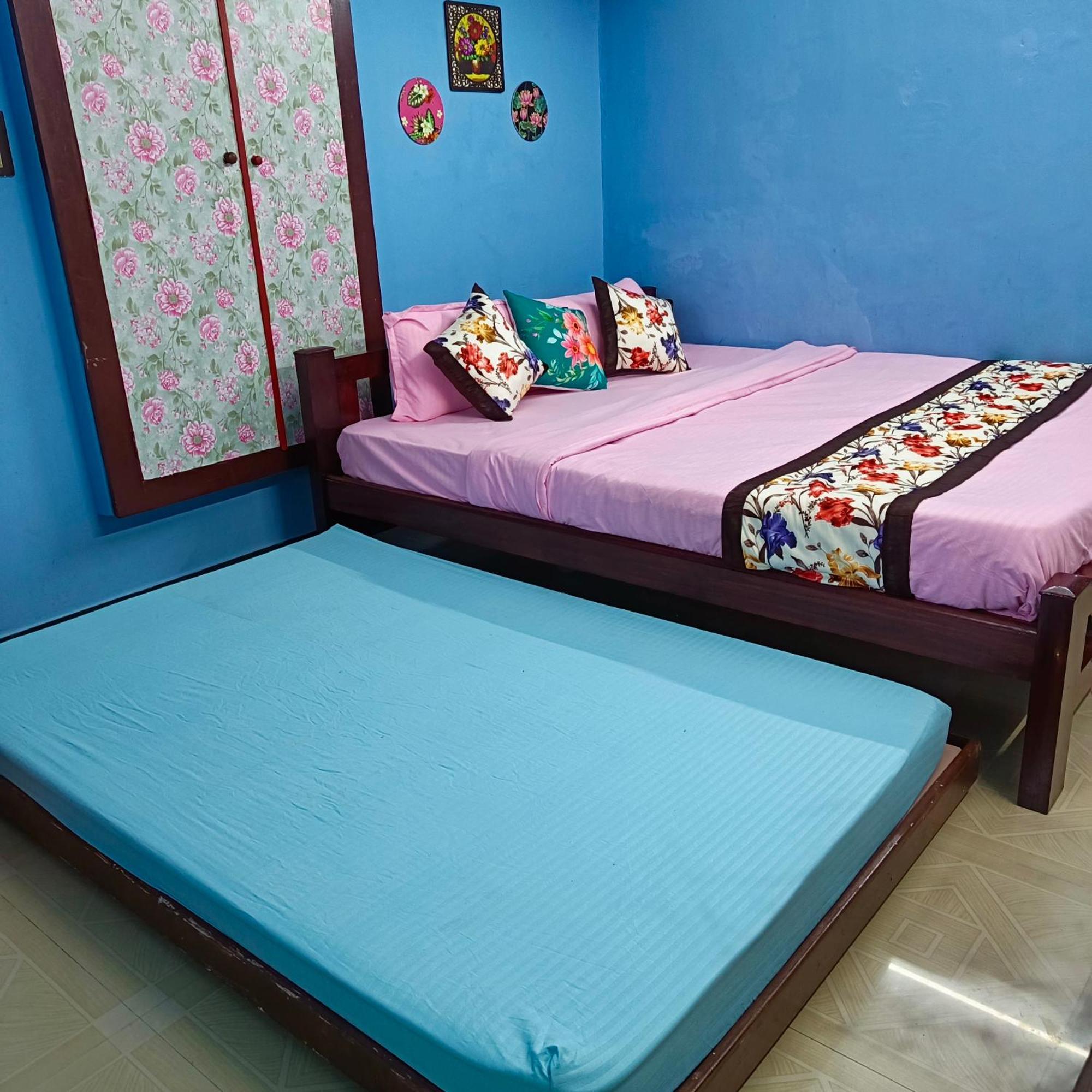 Blue Waves Homestay 蓬蒂切里 外观 照片