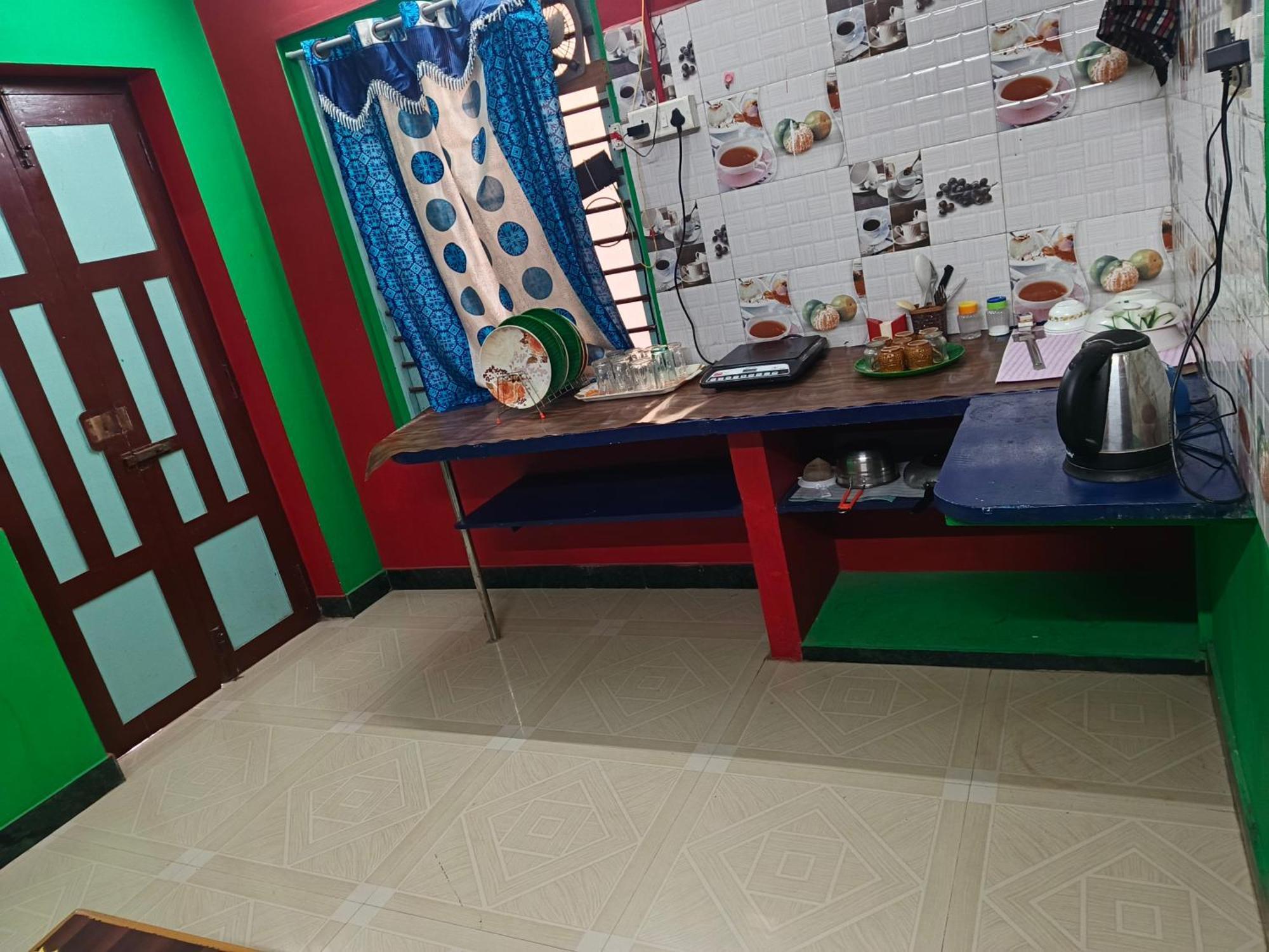 Blue Waves Homestay 蓬蒂切里 外观 照片